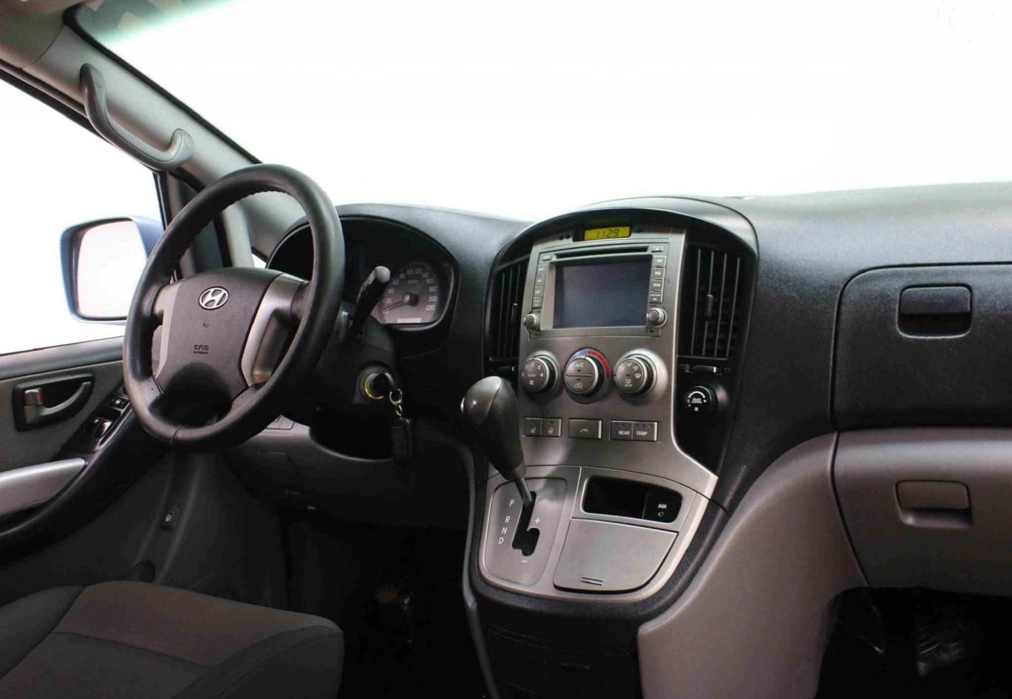 Hyundai Grand Starex, I