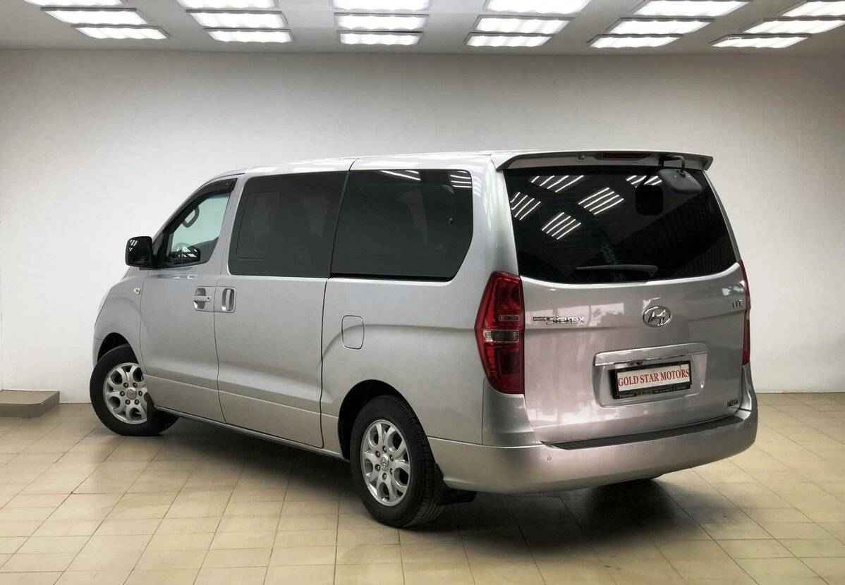 Hyundai Grand Starex, I