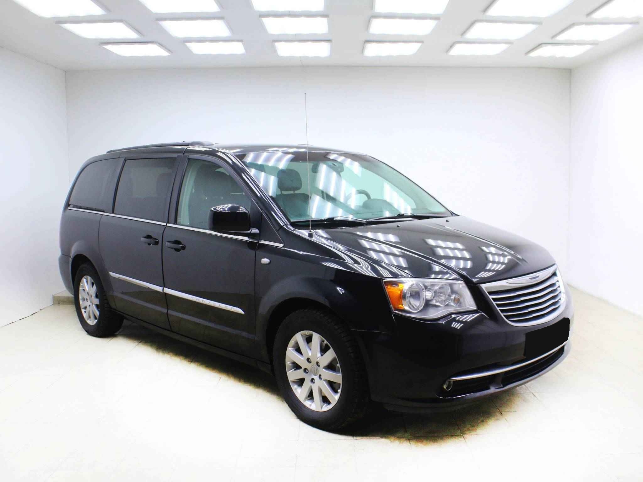 Chrysler Town & Country, V Рестайлинг