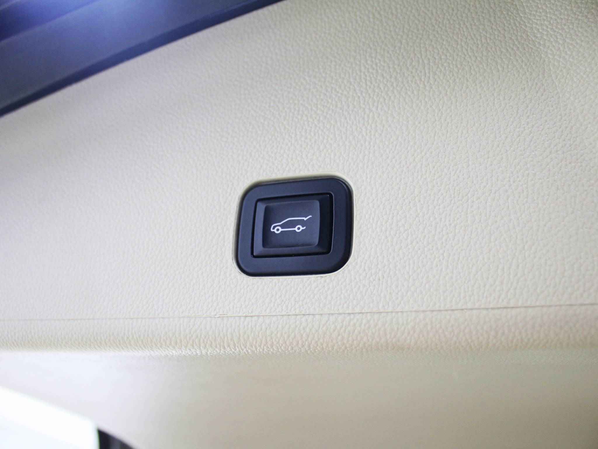 Cadillac SRX, II Рестайлинг