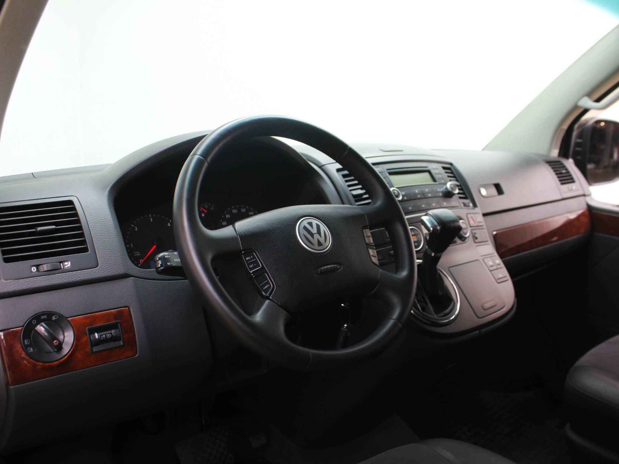Volkswagen Multivan, T5