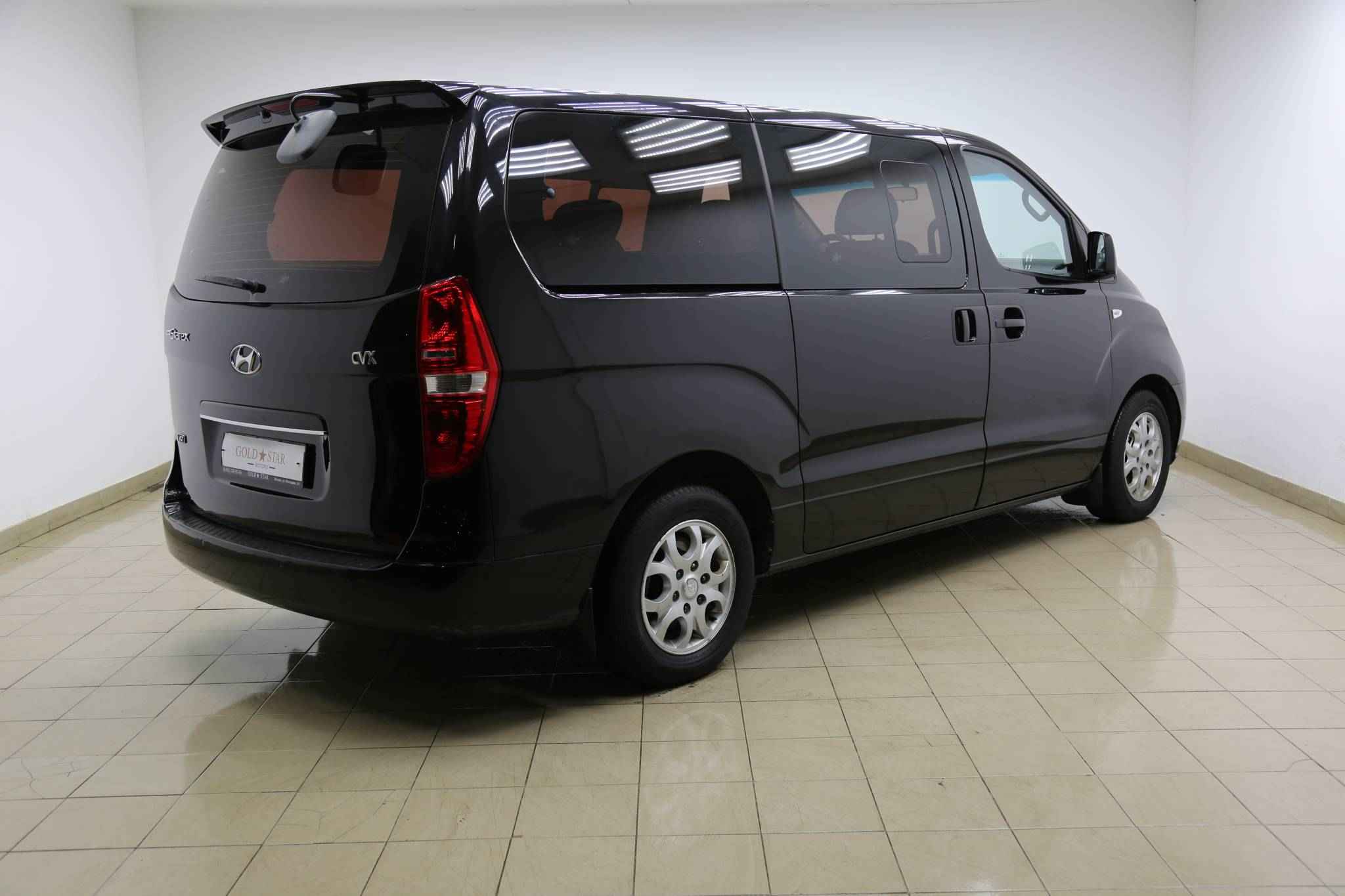 Hyundai Grand Starex, I