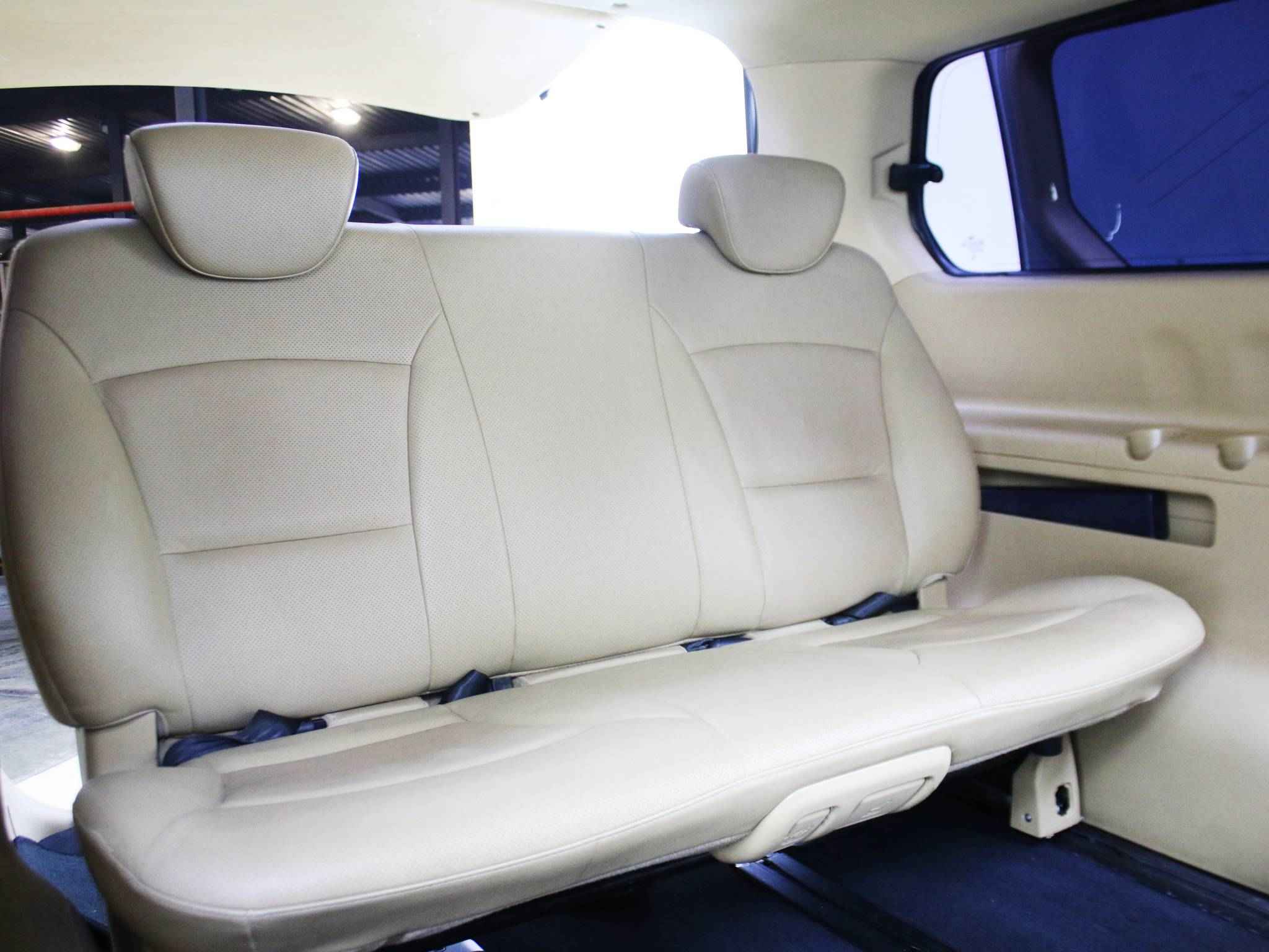 Hyundai Grand Starex, I