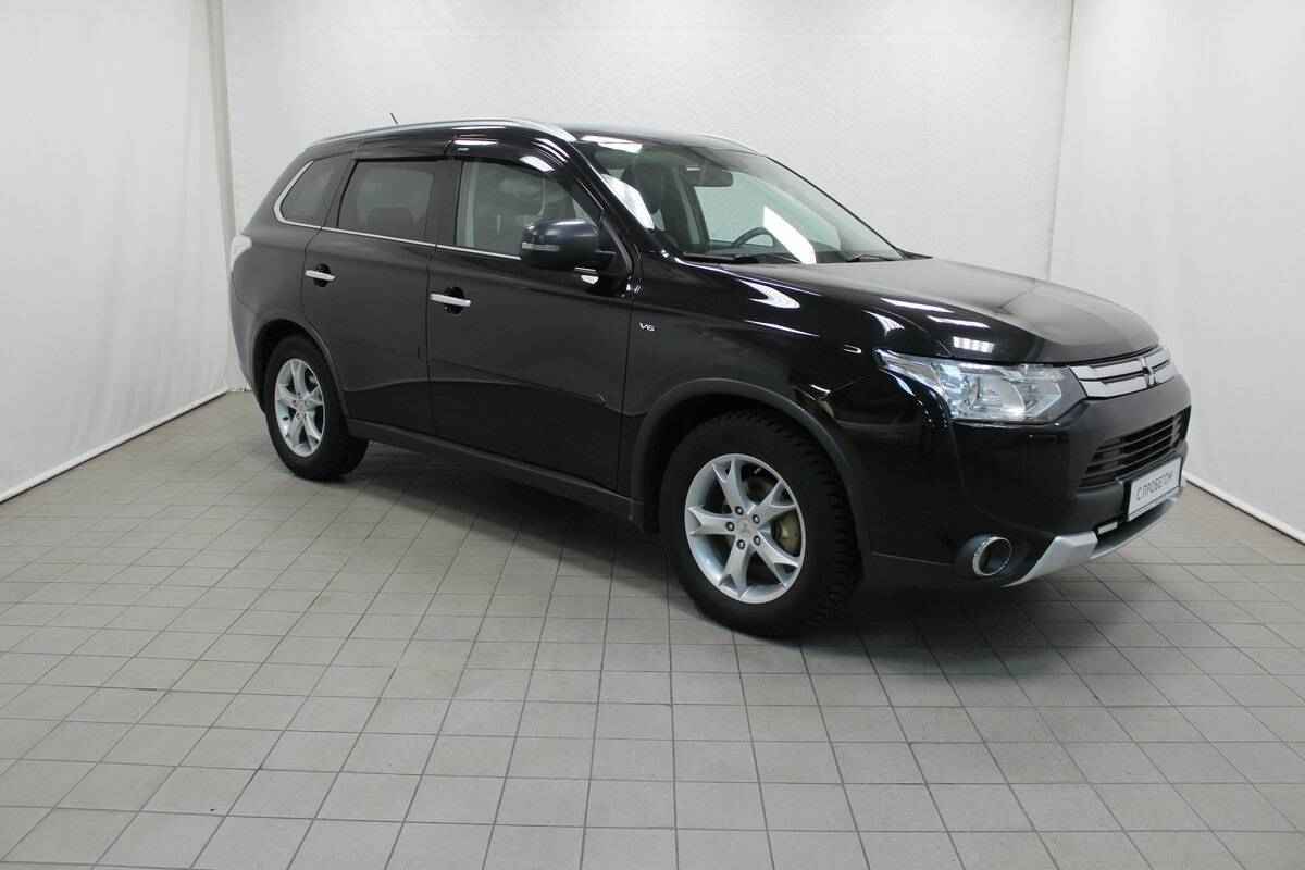 Mitsubishi Outlander, III