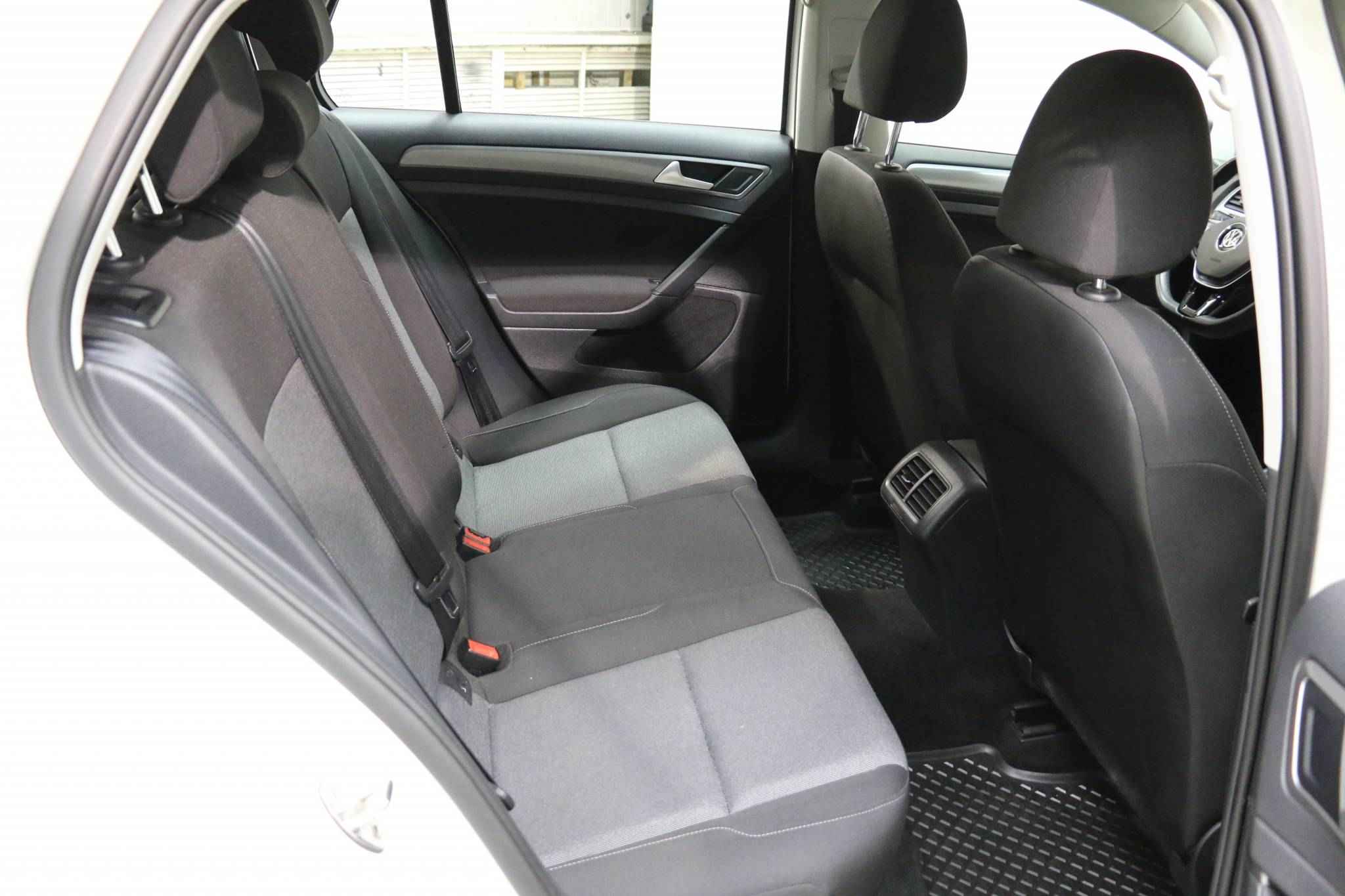 Volkswagen Golf, VII