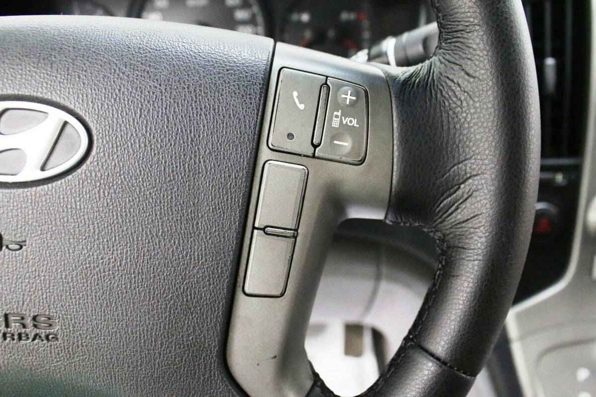 Hyundai Grand Starex, I