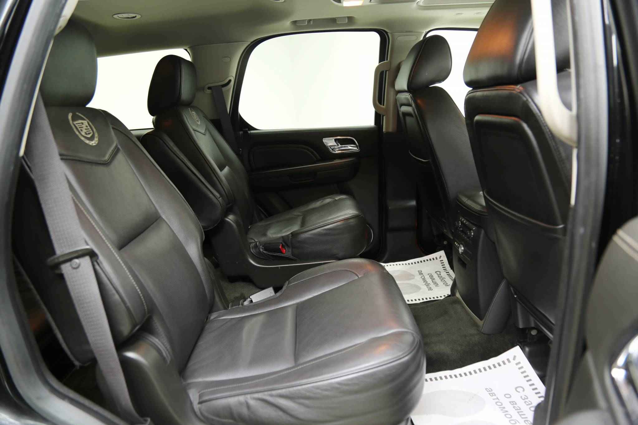 Cadillac Escalade, III