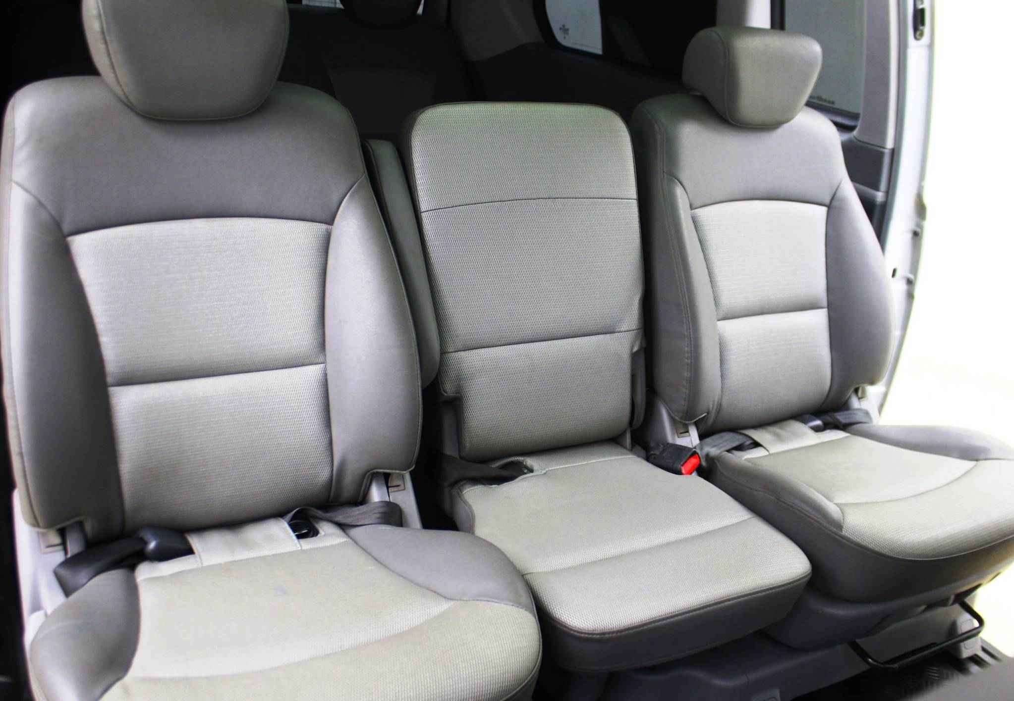 Hyundai Grand Starex, I