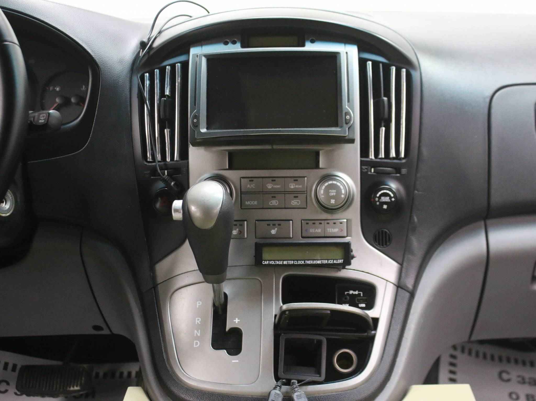 Hyundai Grand Starex, I