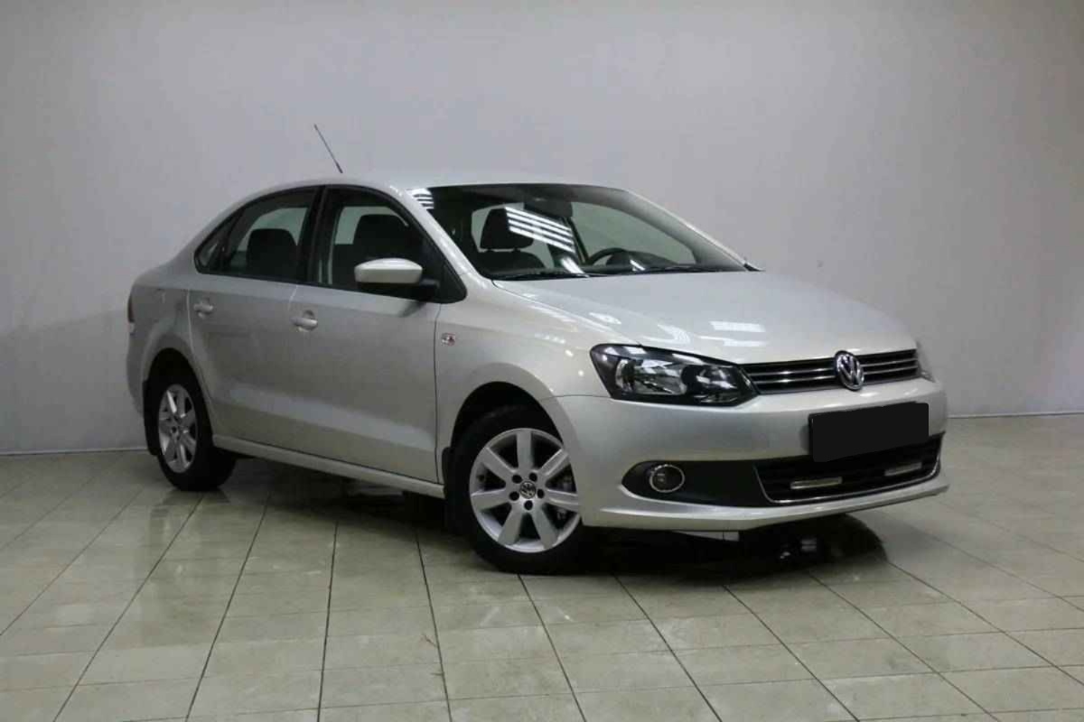 Volkswagen Polo, V