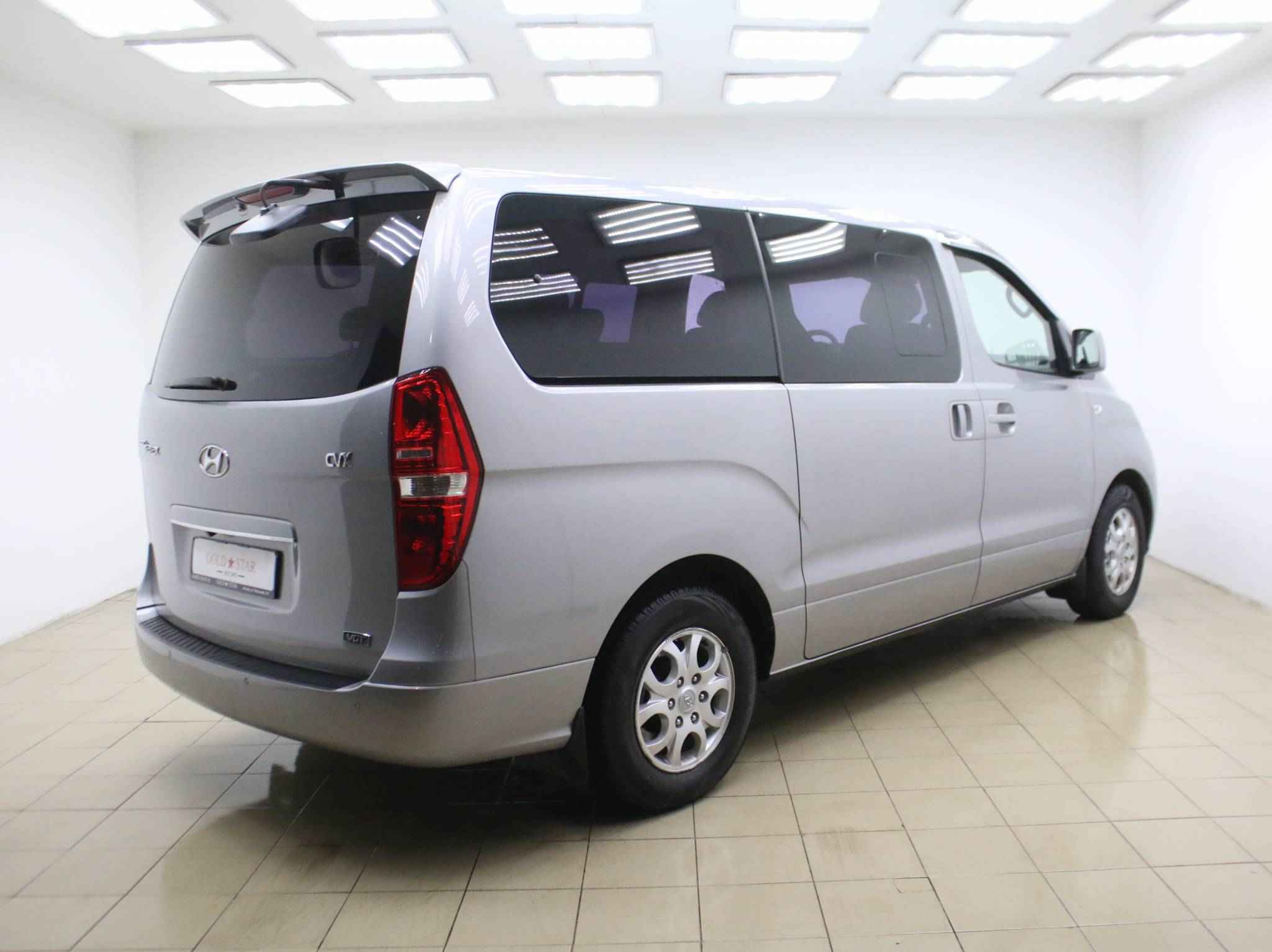 Hyundai Grand Starex, I