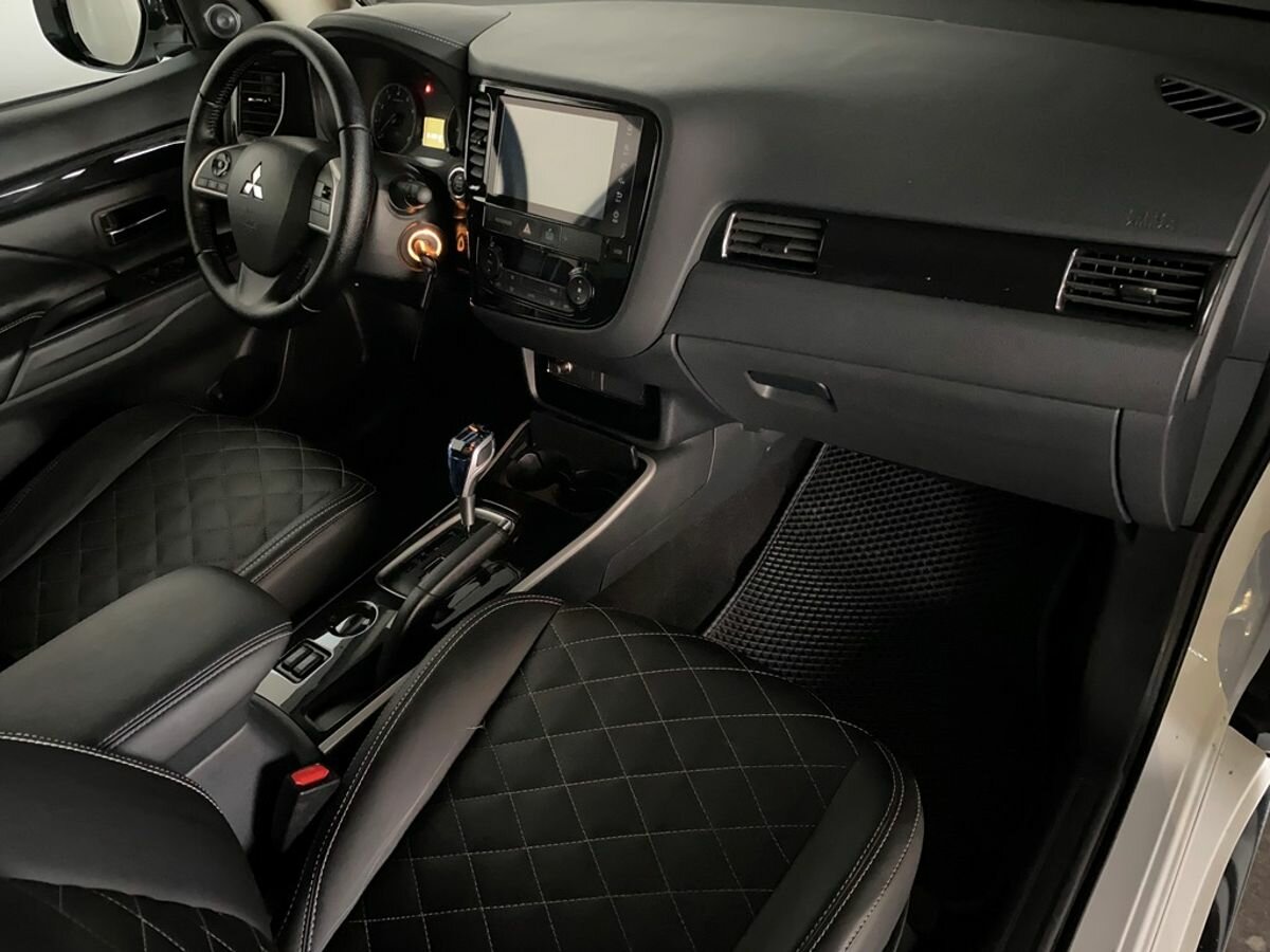 Mitsubishi Outlander Sport, 2022