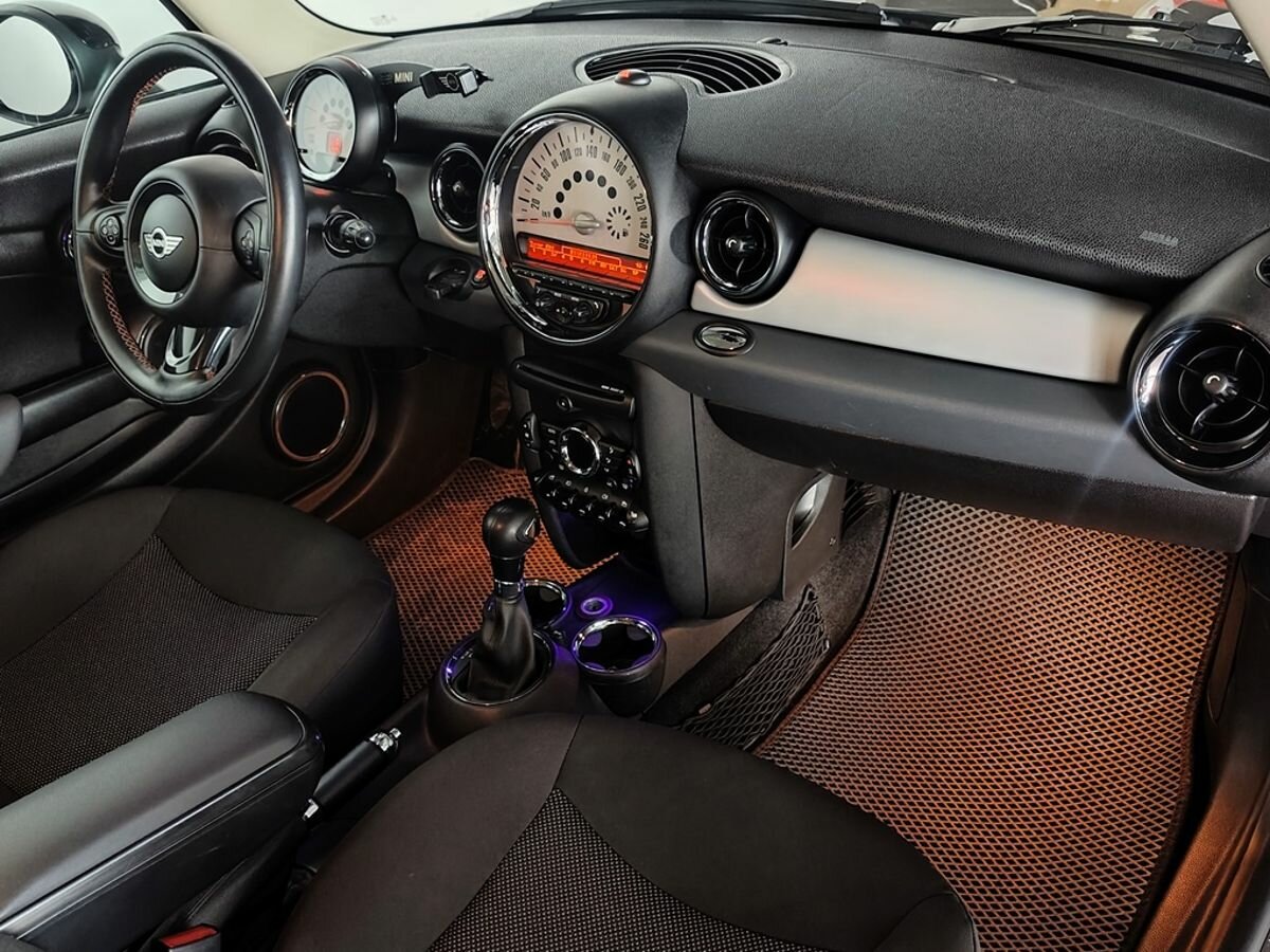 Mini Hatch Cooper, 2012