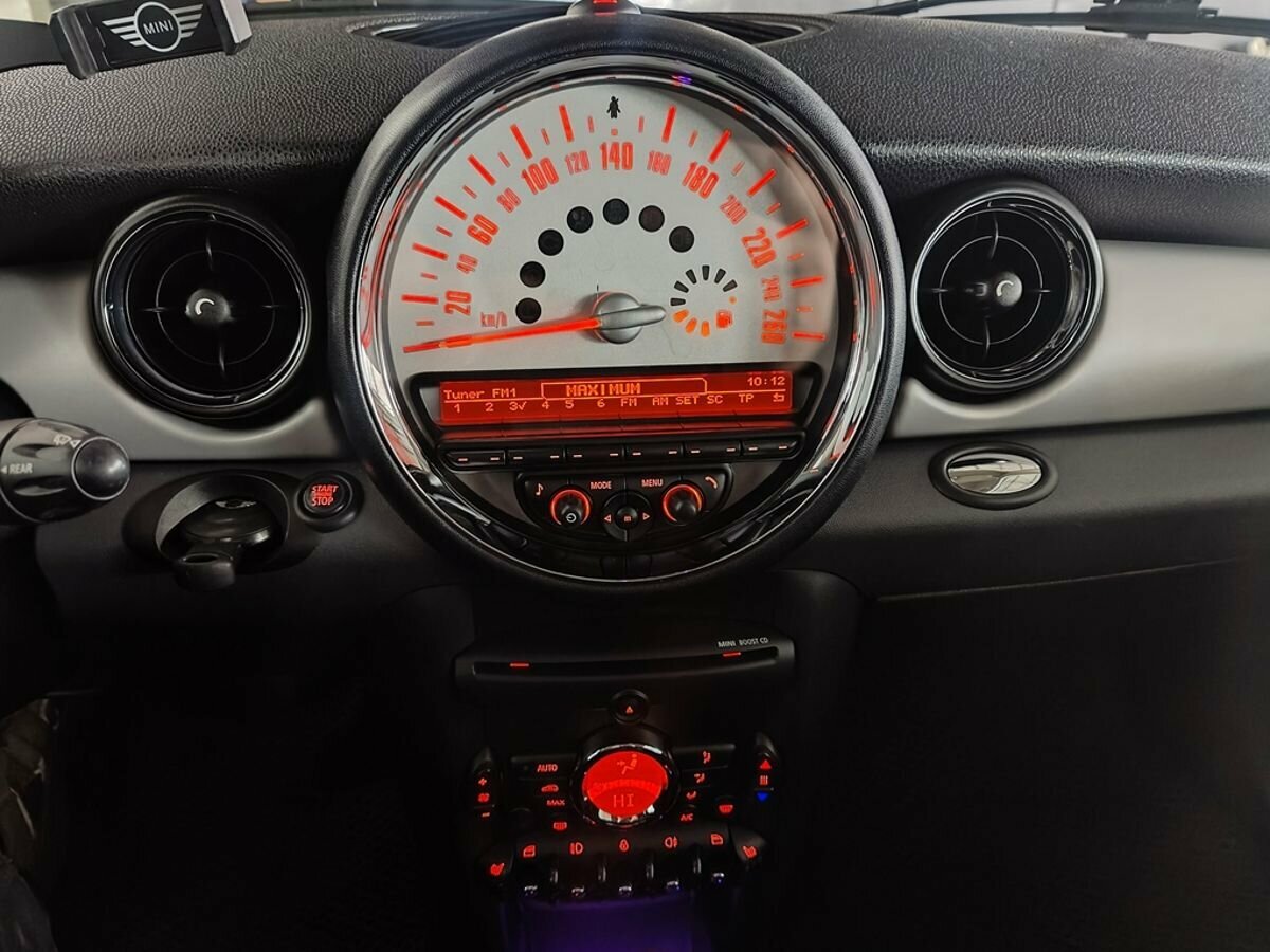 Mini Hatch Cooper, 2012