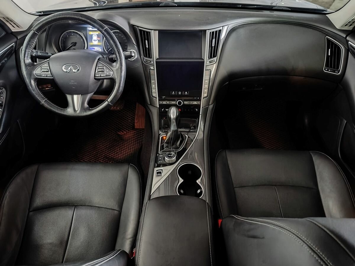 Infiniti Q50, 2015