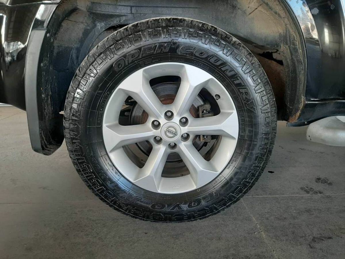 Nissan Pathfinder, 2011