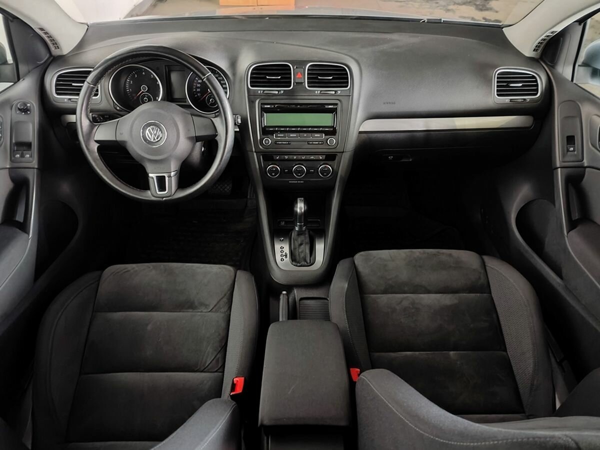 Volkswagen Golf, 2011