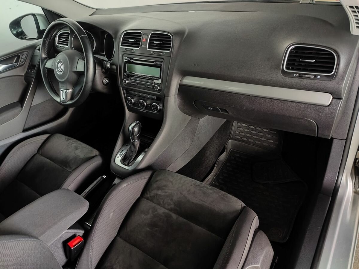 Volkswagen Golf, 2011