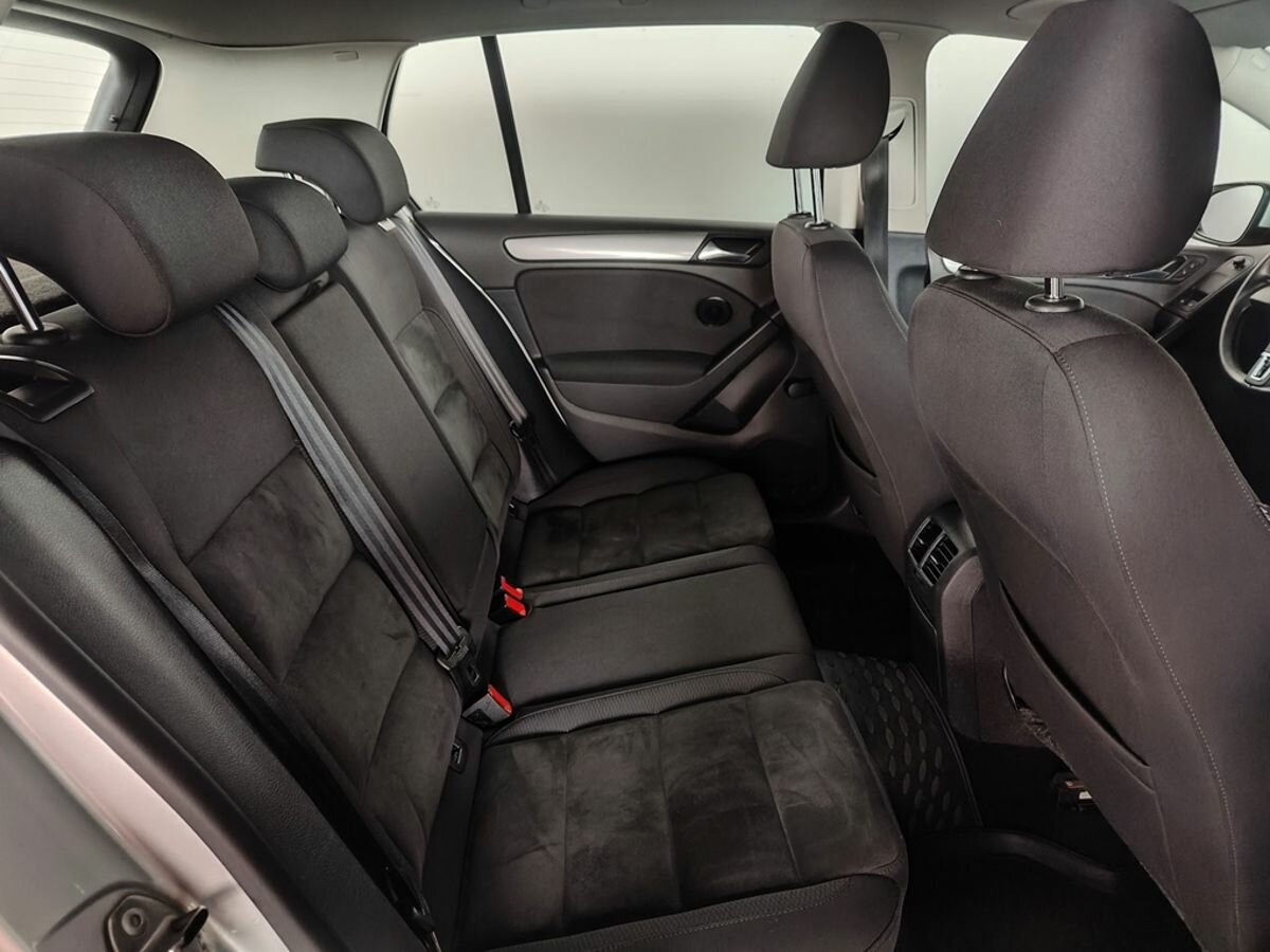 Volkswagen Golf, 2011