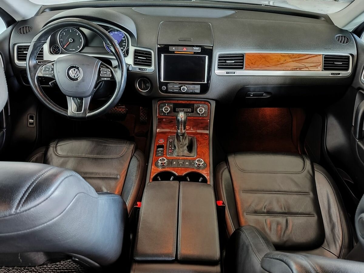 Volkswagen Touareg, 2013